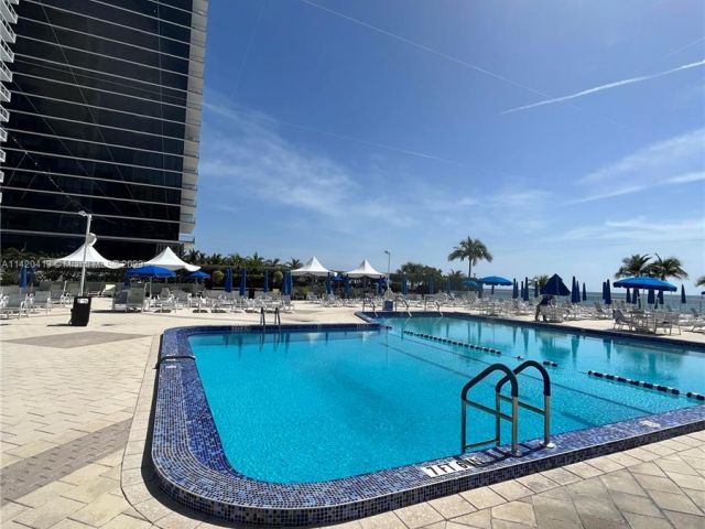 1-bedroom condo for sale in Hallandale Beach - 2030 S Ocean Dr 1602 - MondialRealty