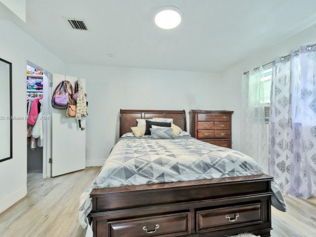 Home for sale at 1201 NW 87th St - photo 4869068