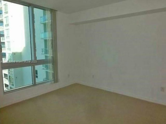 Apartment for rent  Unit #T-1703 - photo 4202153