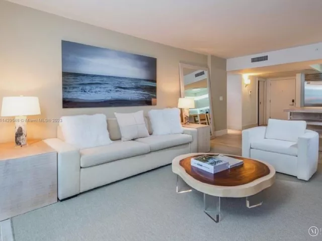 1-bedroom condo for rent in Miami Beach - 102 24th St 1006 - MondialRealty