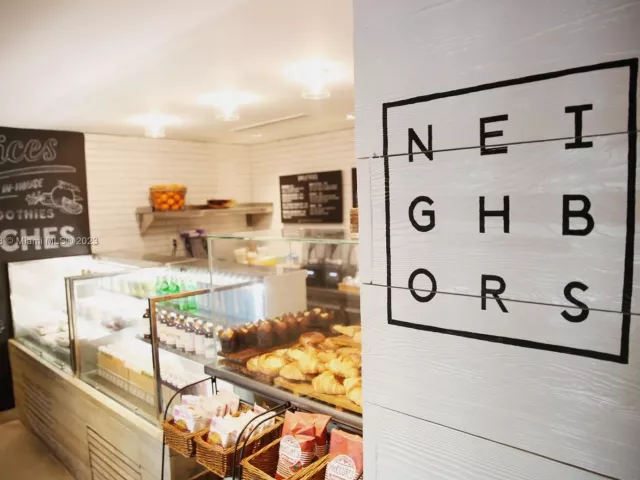 1-bedroom condo for rent in Miami Beach - 102 24th St 1006 - MondialRealty