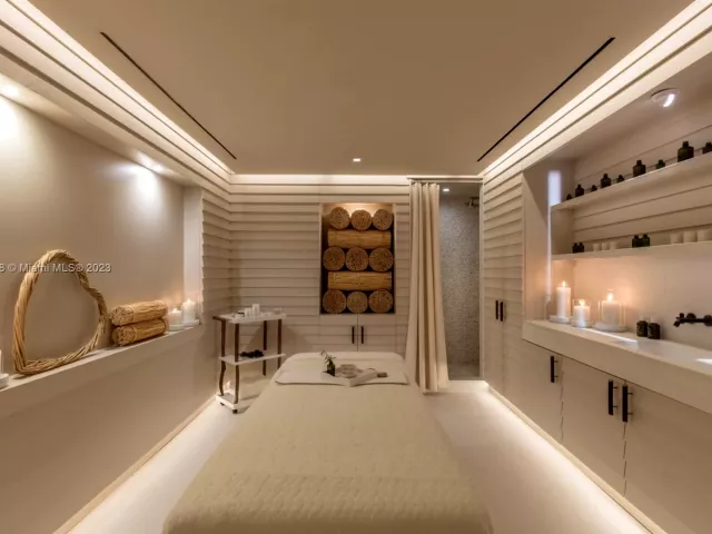 1-bedroom condo for rent in Miami Beach - 102 24th St 1006 - MondialRealty