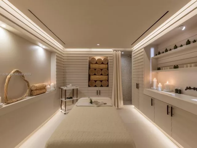 1-bedroom condo for rent in Miami Beach - 102 24th St 1108 - MondialRealty