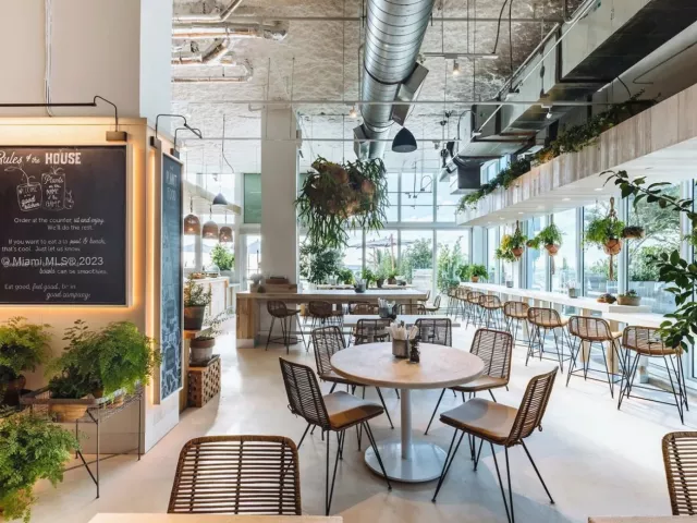 1-bedroom condo for rent in Miami Beach - 102 24th St 1108 - MondialRealty