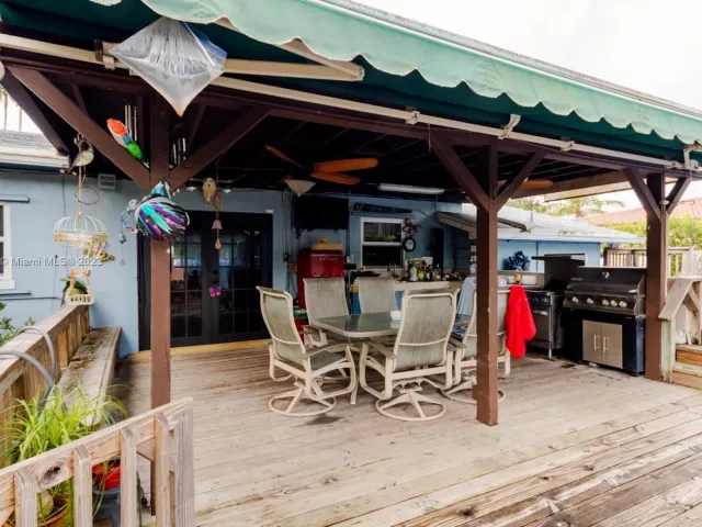 2-bedroom home for sale in Hollywood - 2533 Fillmore St - MondialRealty