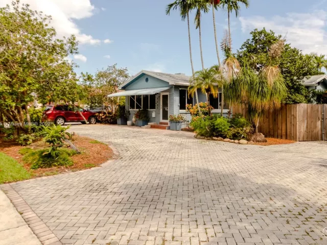 2-bedroom home for sale in Hollywood - 2533 Fillmore St - MondialRealty