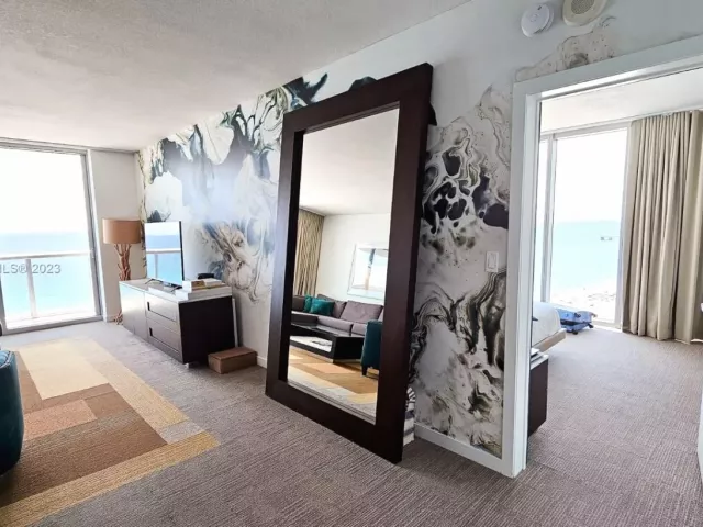 2-bedroom condo for sale in Sunny Isles Beach - 17315 E Collins Ave 1102 - MondialRealty