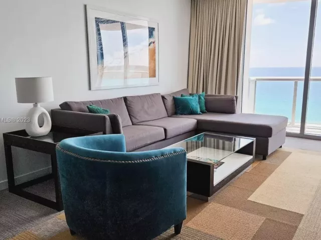 2-bedroom condo for sale in Sunny Isles Beach - 17315 E Collins Ave 1102 - MondialRealty
