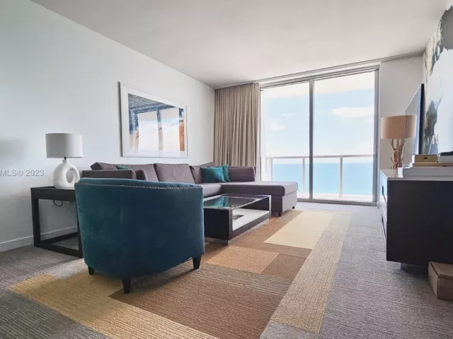 2-bedroom condo for sale in Sunny Isles Beach - 17315 E Collins Ave 1102 - MondialRealty