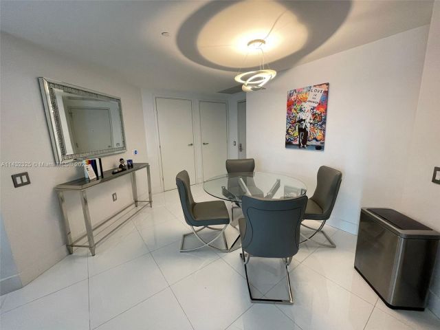 Apartment for rent  Unit # - photo 5415746