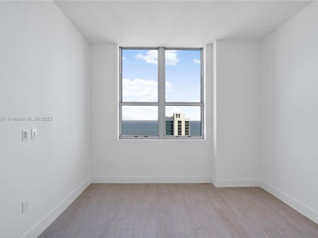 Apartment for sale  Unit #T4301//ROOFTOP PENTHOUSE - photo 4243589