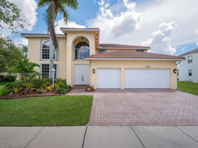Home for sale at 1421 NW 138th Way - photo 4423060