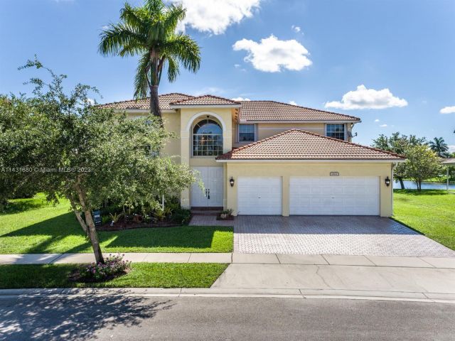 Home for sale at 1421 NW 138th Way - photo 4423062