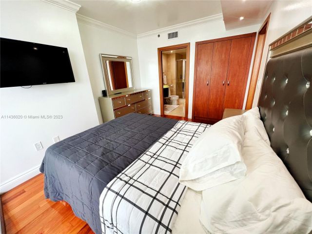 Apartment for sale  Unit #2608 - photo 4258301