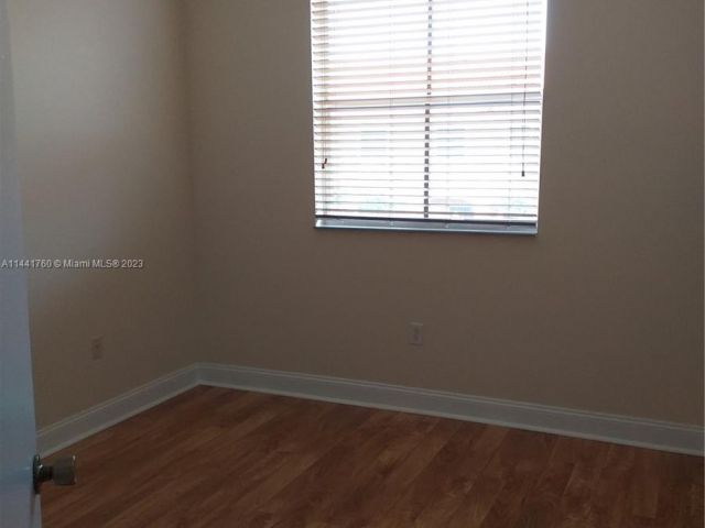 Home for rent at 762 SW 107th Ave 308 - photo 4307754