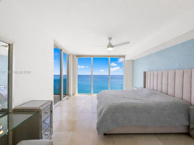 Apartment for sale  Unit #3301 - photo 6857000