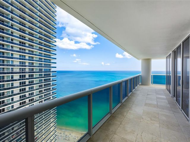 Apartment for sale  Unit #3301 - photo 6857006