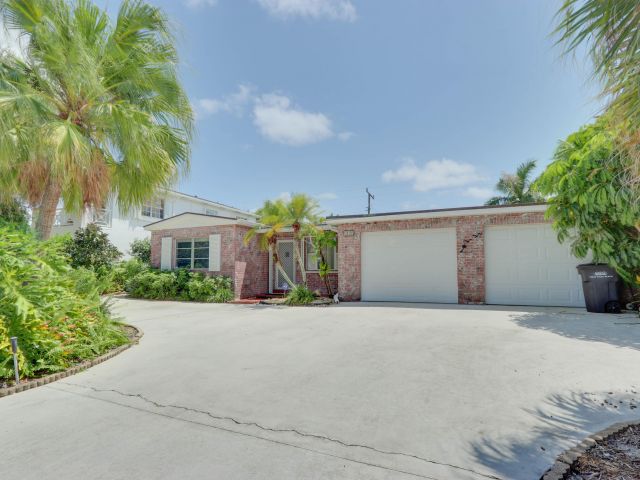 Home for sale at 250 Santa Lucia Drive - photo 4344543