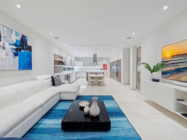 Home for sale at 7930 SW 52nd Ct - photo 7517786