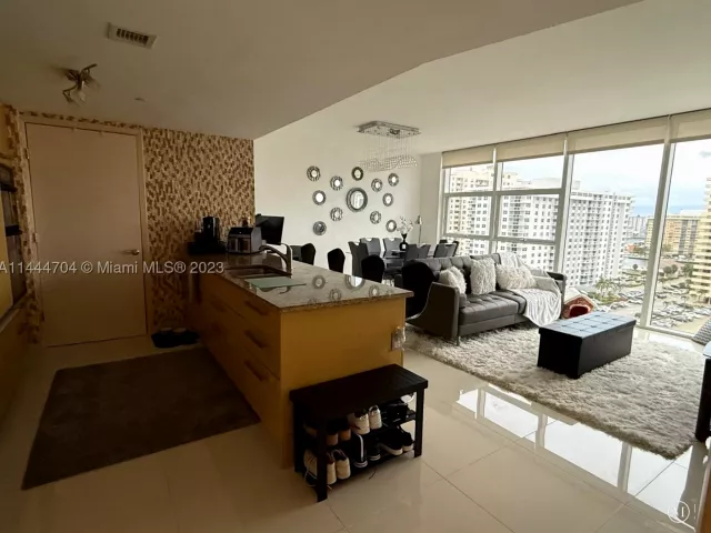 1-bedroom condo for rent in Hallandale Beach - 1830 S Ocean Dr 1107 - MondialRealty