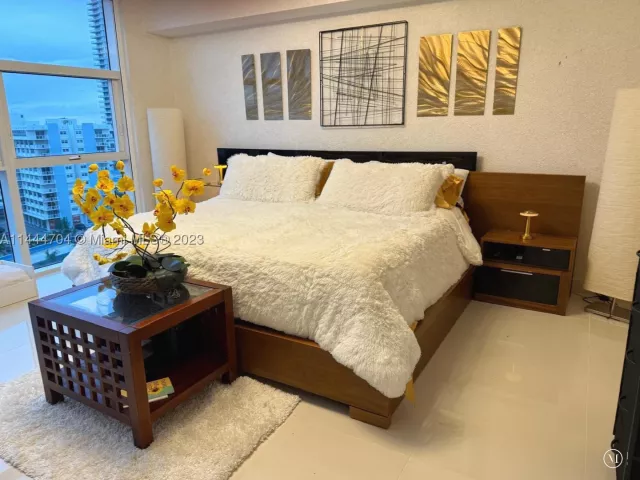 1-bedroom condo for rent in Hallandale Beach - 1830 S Ocean Dr 1107 - MondialRealty