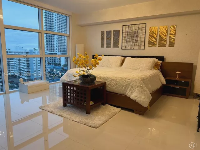 1-bedroom condo for rent in Hallandale Beach - 1830 S Ocean Dr 1107 - MondialRealty