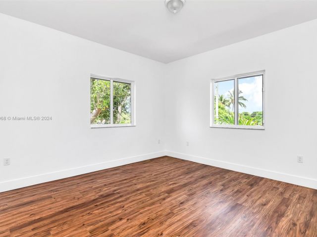 Home for rent at 785 SW 7th Ave A - photo 5461528