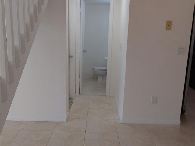 Home for rent at 5008 SW 122nd Ter - photo 5254092