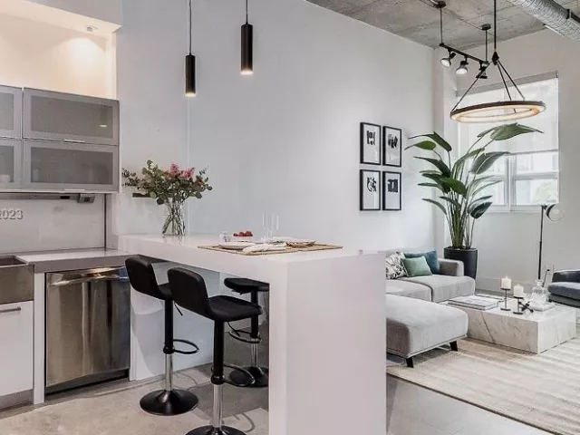 1-bedroom condo for rent in Miami - 2001 Biscayne Blvd 2104 - MondialRealty