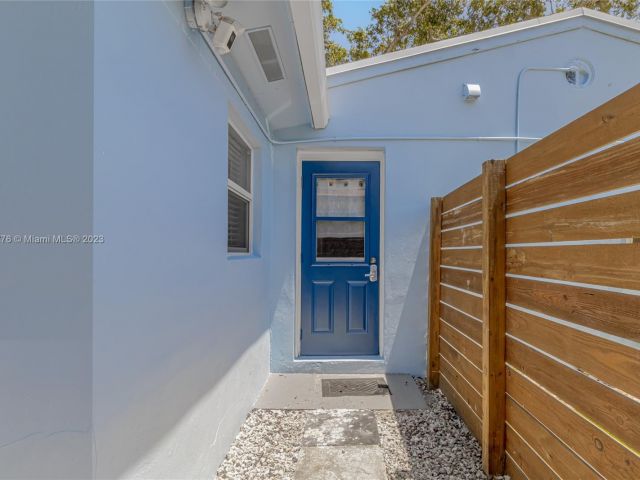 Home for sale at 817 SW 12th Street - photo 4375063