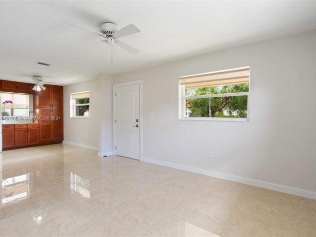 Home for sale at 7310 SW 35th St - photo 5492139