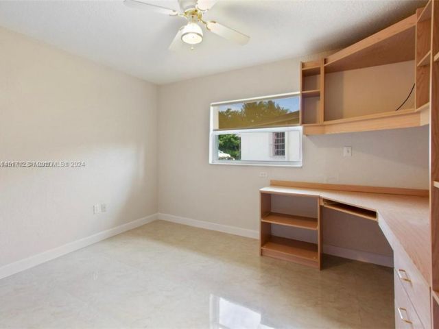 Home for sale at 7310 SW 35th St - photo 5492142