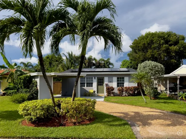 2-bedroom home for rent in Fort Lauderdale - 201 NE 16th Ct - MondialRealty