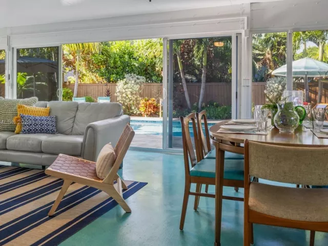 2-bedroom home for rent in Fort Lauderdale - 201 NE 16th Ct - MondialRealty