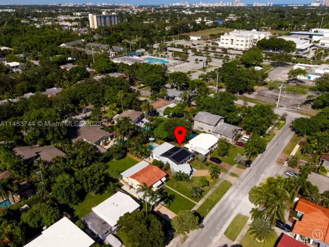 2-bedroom home for rent in Fort Lauderdale - 201 NE 16th Ct - MondialRealty