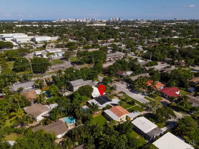 2-bedroom home for rent in Fort Lauderdale - 201 NE 16th Ct - MondialRealty