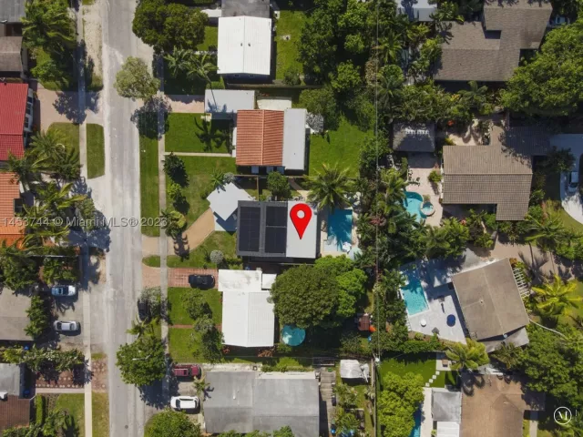 2-bedroom home for rent in Fort Lauderdale - 201 NE 16th Ct - MondialRealty