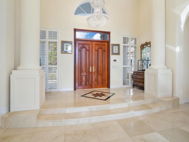 Home for sale at 7900 NE Palm Way - photo 4458573