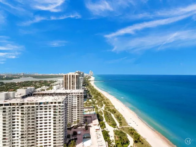 1-bedroom condo for rent in Bal Harbour -  - MondialRealty