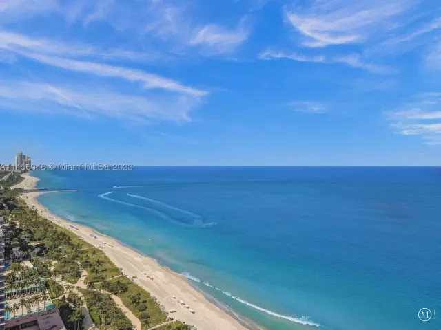 1-bedroom condo for rent in Bal Harbour -  - MondialRealty