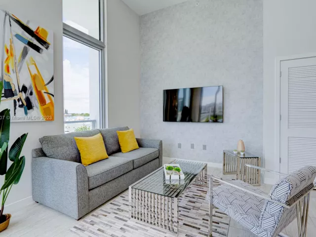 2-bedroom condo for sale in Miami - 3900 Biscayne Blvd S-502 - MondialRealty