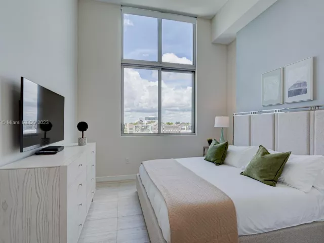 2-bedroom condo for sale in Miami - 3900 Biscayne Blvd S-502 - MondialRealty