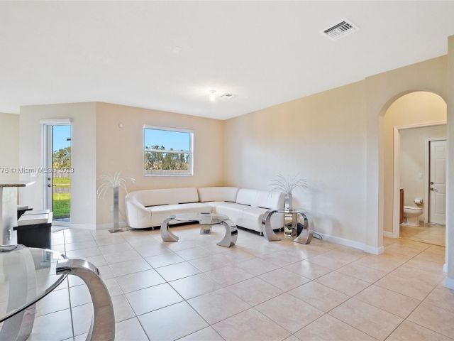 Home for sale at 8436 NW 116th Ave - photo 4423259