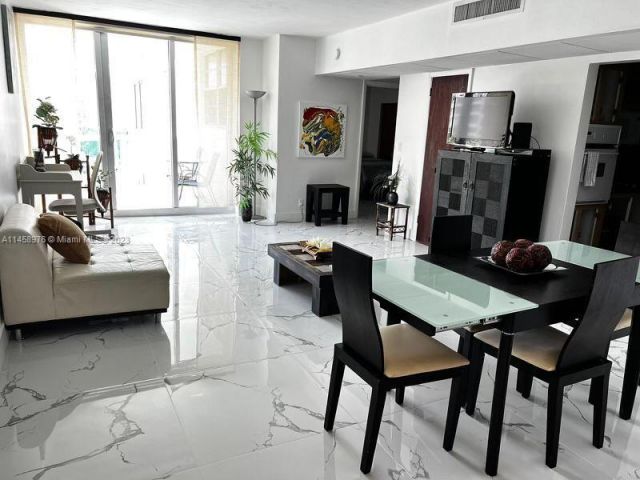 Apartment for rent  Unit #6S - photo 7441200