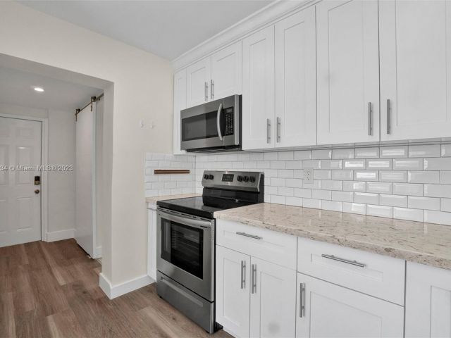Home for sale at 2507 Thomas St - photo 5063795