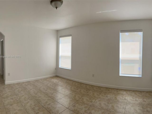 Home for rent at 17125 SW 92nd St 17125 - photo 4439635