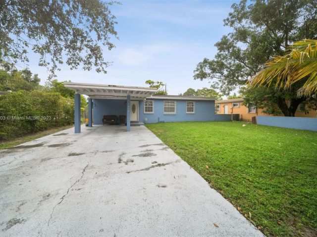 Home for sale at 1615 NW 126th St - photo 4440251