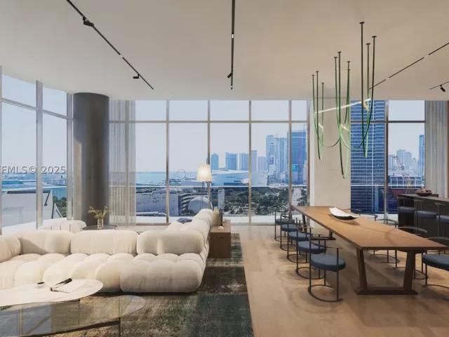 4-bedroom condo for sale in Miami - 1400 Biscayne Boulevard PH-5202 - MondialRealty
