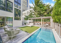 Apartment #Bungalow 1 at W South Beach