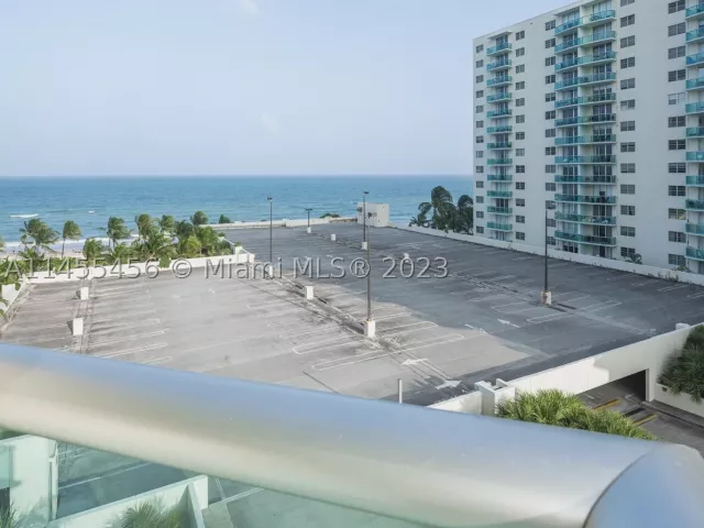 2-bedroom condo for rent in Hollywood - 3801 S Ocean Dr 7O - MondialRealty
